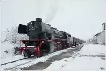 Die DR 41 018 (DB 042 018-2) beim Wassernehmen, mit dem umgeleiteten SGAG 48483 von Attnang-Puchheim nach Braunau. 
Eberschwang 28.10.2012