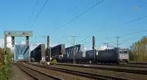 241 002 am 27.10.2012 mit einem KLV-Zug bei den hamburger S�derelbbr�cken.