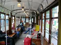 Innenansicht Tram 1860(Typ Peter-Witt). Seit 1928 stehen die Trambahnen der Reihe 1500 im Einsatz und pr�gen das Stadtblild von Mailand mit. Dieser Stra�enbahntyp ist auch als Peter-Witt-Wagen bekannt. Milano 2008-06-15
