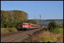 111 207-7 und eine weitere 111er mit ihrem Puma-Zug unterwegs im Maintal bei Retzbach-Zellingen am 16. Oktober 2011.