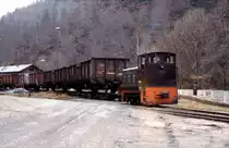 DR 199 007-6 am 27.01.1983 beim bedienen des Anschlusses der Papierfabrik Wilischthal. Das Foto hat mein IG Unstrutbahn e.V. Mitglied Klaus Pollm�cher gemacht.