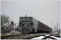 2050.05 mit ihrem SGAG 95635 von Braunau nach Salzburg-Gnigl am 28.10.2012 bei der Einfahrt in Mattighofen.