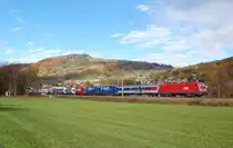 Rola 41411 gezogen von der 1016 021 unterwegs am 02.11.2012 bei
Kirchdorf an der Krems.