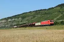 185 002-3 mit einem gemischten G�terzug in Himmelstadt am 24.07.2012