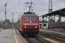 COTTBUS, 10.10.2012, 120 133-4 übernimmt den EC 248 von Kraków nach Hamburg (heute allerdings nur bis Lüneburg) im Bahnhof Cottbus