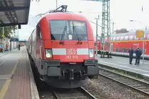 COTTBUS, 10.10.2012, 182 010 als RE2 im Zielbahnhof Cottbus