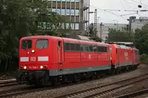 151 036 am 3.7.12 mit 185 241 und 151 144 als Lokzug in D�sseldorf-Rath.