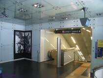 Napoli-Museo Metro Eingang zur M1 und M2.

2010-08-23 Neapel