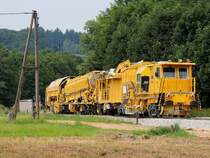 Schottermanagement BDS 2000 (99819136014-6) ist bei Atzing im Einsatz; 120804