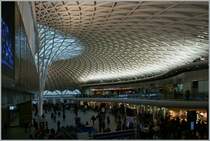 Ein Hauch Li�ge mitten in London: Eingangsbereich vom Bahnhof Kings Cross. 
12.11.2012
