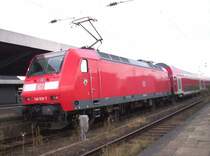 146 018-7 am Ende des RE 1 nach Aachen hier im Startbahnhof Hamm(Westf). 30.07.2006