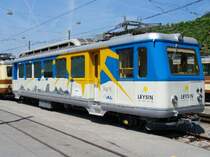 Salon - Zahnrad - Triebwagen .. Arseh 2/4 201 der( AL  = Aigle - Leysin ..1000 mm.. TPC Gruppe )vor dem Depot in Aigle am 30.07.2006