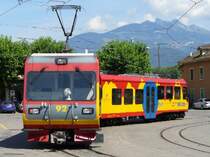 Triebwagen Beh 4/8 92 der( BVB = Bex - Villars - Bretaye .. 1000 mm ..TPC Gruppe )vor dem Bahnhof in Bex am 30.07.2006