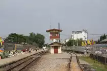 Das, seit Inbetriebnahme der CTC (Central Traffic Control) ausser Betrieb befindliche Stellwerk des Bf. Nakhon Pathom am 03.Juni 2012. 

