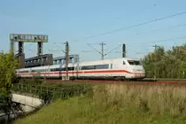 402 042 am 30.09.12 an der S�derelbe zu Hamburg
