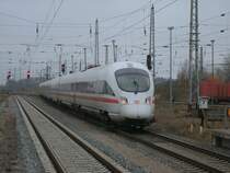 ICE 1515 Binz-M�nchen,gefahren von 411 019,bei der Ausfahrt,am 24.November 2012,aus Bergen/R�gen.