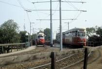 Wien WVB SL 22 (E1 4812 / c2 1021) Mexikoplatz / Reichsbr�cke-Notbr�cke im Juli 1982.