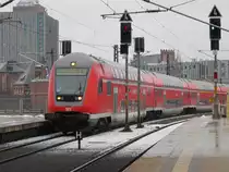 RE 1 nach Magdeburg am 01.12.12 in Berlin-Hbf