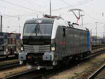 Die neue 193 805-9 von Railpool in Donauw�rth bei Testfahrten am 21.11.2012. 
Von weitem sieht sie aus wie eine 1216 der �BB.