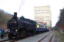 NLB 93.1420 ist am 01.12.2012 mit der NF 19130 in der Lst. Waldm�hle angekommen. - Bei den EXIF-Daten bitte 6 Stunden abziehen, hatte die Kamera noch auf Thai-Zeit eingestellt.

