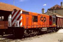 Lok 9026 in Bragan�a (6. Juni 1986). 1976/77 lieferte Alsthom elf dieselelektrische Lokomotiven an die CP, die dort die Nr. 9021 - 9031 erhielten.
