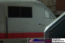 ICE 2-Triebkopf. Man erkennt, dieser ICE wurde auf die Stadt ULM getauft.