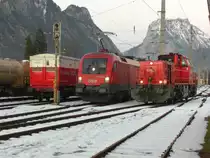 Bhf. Ebensee 1016.037 sowie die 2070.021 