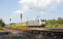 185 539-4 bespannte am 27.07.2012 einen BMW-Zug bestehend aus geschlossenen ARS- Autotransportwagen in Richtung S�den. Aufgenommen in Eschwege West. Gru� an den Tf! ;)