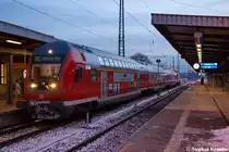 IRE 25  Magdeburg-Berlin-Express  (IRE 4277) von Magdeburg Hbf nach Berlin Hbf (tief) im Magdeburger Hbf und geschoben hatte die Stammlok 112 139-1  Otto hat Zugkraft . Nach 2 Jahren wird dieser IRE wegen zu geringen Fahrgastzahlen ein gestellt und fuhr hier zum aller letzten mal nach Berlin. 07.12.2012 