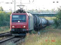 SBB RE 482 031-2 an einem fr�hen Dienstagmorgen bei der Einfahrt zum Rostocker Seehafen. 25.7.06
