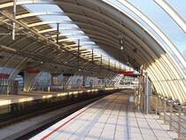 Station Urbinaga der Line 2 im Hochbahnbereich zwischen den Stationen Bagatza und Sestao im September 2005