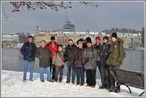 BB-Fotografentreffen Konstanz 08.12.2012. Die Sonne kam tats�chlich, wenn auch nur f�r eine viertel Stunde, aber f�r ein weiteres Fotoshooting hats gereicht.
Von l-r: Heinz Stoll, Werner Brutzer, Olli und Andreas Geissinger, Hansj�rg Brutzer, Christine Wohlfahrt, die Linse geh�rt zu Armin Schwarz, Stefan Wohlfahrt, Silvan Wyss, Gregor K�rcher und Thomas Wendt, der die weite Anreise aus Berlin nicht gescheut hat. Mein Konterfei wird bestimmt von Armin hochgeladen. Vielen Dank an Olli f�r die Organisation, uns hats Spass gemacht, Wiederholung erw�nscht. (08.12.2012)