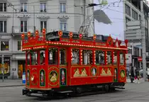 Das Märlitram (Schweizerdeutsch für Märchen-Tram) Be 2/2 1208 ist das älteste historische Fahrzeug der heute von den Verkehrsbetrieben Zürich betriebenen Strassenbahn Zürich. Ist alljährlich  ab dem 26. November bis zum 23. Dezember 2012 in Zürich im Einsatz. Fredy Hader 01.12.2012 beim Bellevue Zürich