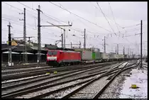 189 054-0 am 8. Dezember 2012 mit ihrem KLV kurz vor F�rth Hbf.