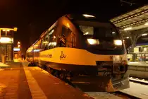 Gestern hie� es f�r die OLA Abschied nehmen von der Strecke Rostock G�strow und zur�ck VT 0004 der Ostseeland Verkehr hat die Ehre die letzen Fahrten auf der Strecke zu �bernehmen. Auf diesem Bild steht VT 0004 bereit um gleich die letzte OLA (79776) nach Rostock Hbf zu fahren!Seit heute bedient die Strecke die DB Regio mit 2 Doppelstockwagen! G�strow 08.12.2012