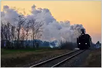 93.1420 mit dem  Zayataler Nikolauszug  zw. Dobermannsdorf und Hohenau, 8.12.2012