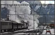 Reise im Dampfzug mit Cl� Ferrovia und Linard Bardill ins Lichterland. Viel Dampf in Landquart. (15.12.2012)
