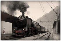 06-018 (Borsig Berlin 1930) mit ihrem Weihnachtszug 15002 von Ljubljana nach Maribor am 22.12.2012 aufgenommen in Zidani Most. 