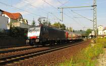 DB ES 64 F4-843 am 25.08.2011 mit der RB 16322 von Halle (S) Hbf nach Eisenach, bei der Ausfahrt in Bad K�sen.