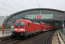 DB 182 014 verl�sst am 3.8.12 mit einem RE Berlin Hbf.
