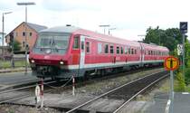 610 017 f�hrt am 30.5.09 als RE von Schwandorf nach N�rnberg in Amberg ein.