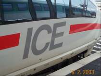 Ein ICE-3 in Montabaur auf Gleis 4. Er wartet auf seine Abfahrt nach K�ln.