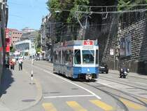 Z�rich Be 4-6 Tram 2001 am 31.August 2011 auf der Weinbergstrasse