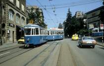 Z�rich VBZ Tram 6 (Be 4/4 + B) Weinbergstrasse / Liebfrauenkirche / Leonhardstrasse im Juli 1983.