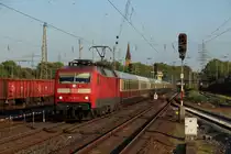 120 103-7 mit dem IC 2417 (Flensburg - K�ln Hbf) in M�lheim-Styrum am 16.09.2012