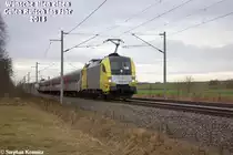 Die ES 64 U2 - 010 (182 510-8) hat die Ehre auf dem letzten Foto des Jahres 2012 sich zu pr�sentieren. Hier war sie mit dem RE4 (RE 37319) von Rathenow nach Ludwigsfelde unterwegs und gerade den kleinen Ort Nennhausen hinter sich gelassen am 31.12.2012. Sie ist auch die bereits neunte Lok die bei der ODEG - Ostdeutsche Eisenbahn GmbH f�r den RE4  ODEG-Ersatzkonzept  zum Einsatz gekommen ist. ALLEN EINEN GUTEN RUTSCH INS JAHR 2013!!!