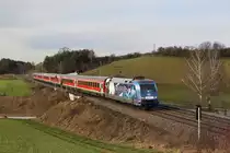 101 070 mit RE 4013 am 31.12.2012 bei Fahlenbach.