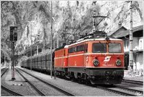 1142 682 & 1144 040 bei der Einfahrt in Eisenerz, mit dem Erzleerzug 58667 (Selzthal - Eisenerz) 10.5.2012