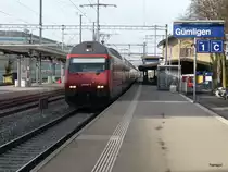 SBB - 460 081-3 vor IR bei der durchfahrt im Bahnhof G�mligen am 31.12.2012