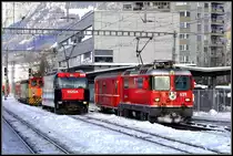 Ge 4/4 III 646  Sta.Maria/Val M�stair  und Ge 4/4 II 629  Tiefencastel  in Landquart. (14.12.2012)

